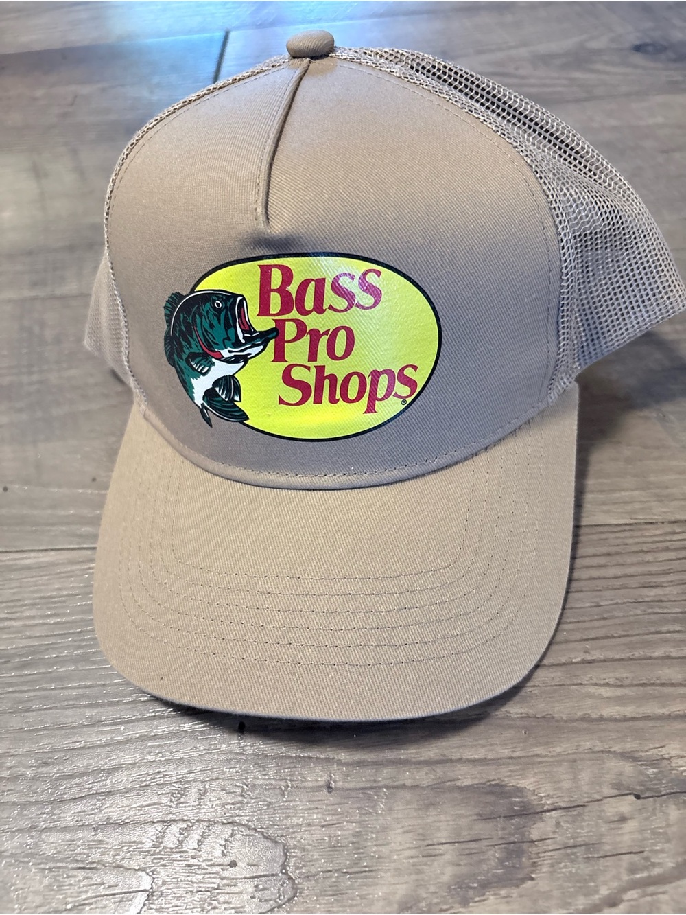 New Bass Pro Shops Tan Mesh Logo Trucker Hat